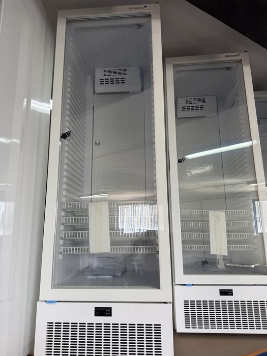 Vitrines  Verticais NOVAS Várias  Fazemos intalação