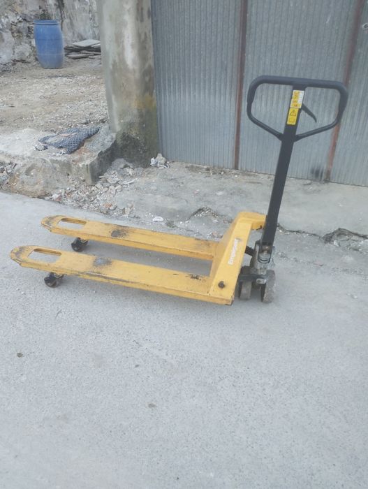 Porta paletes manuais