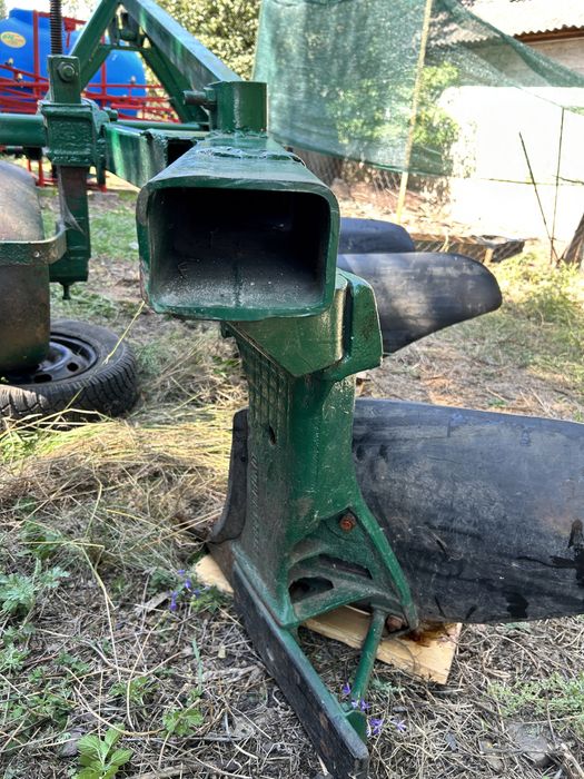 Продам плуг трёх корпусный