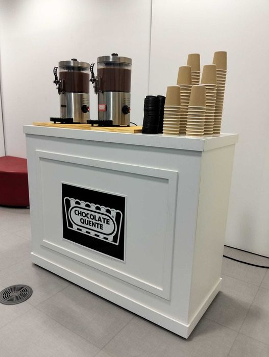 Carrinho de Pipocas, algodao doce, HotDogs, Crepes Suiços