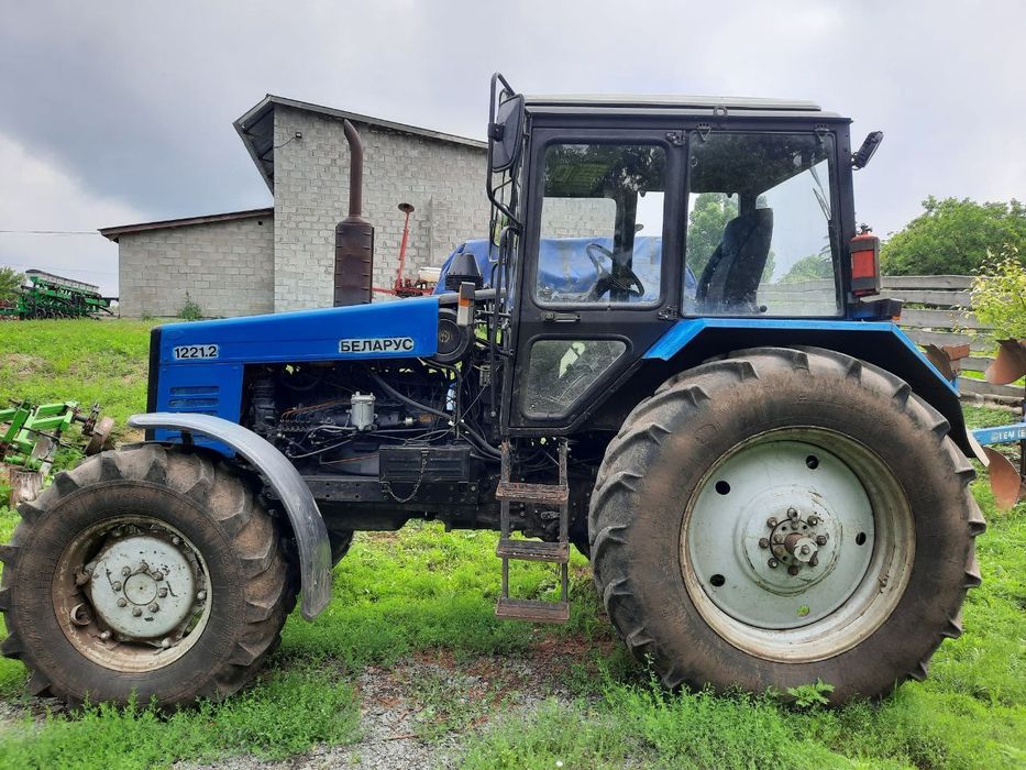 Продається трактор