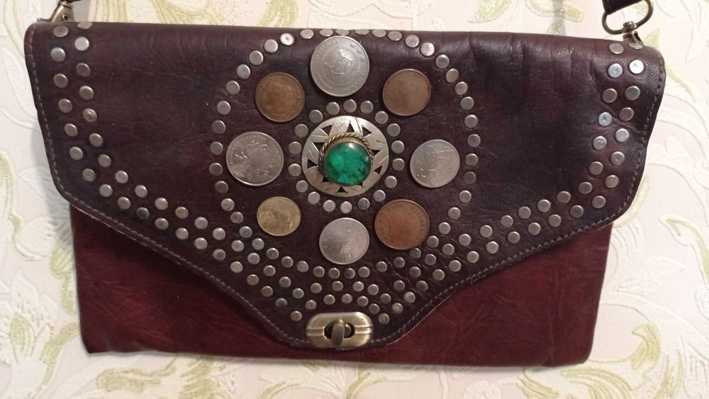 Сумка кожаная с настоящими монетами ручная работа