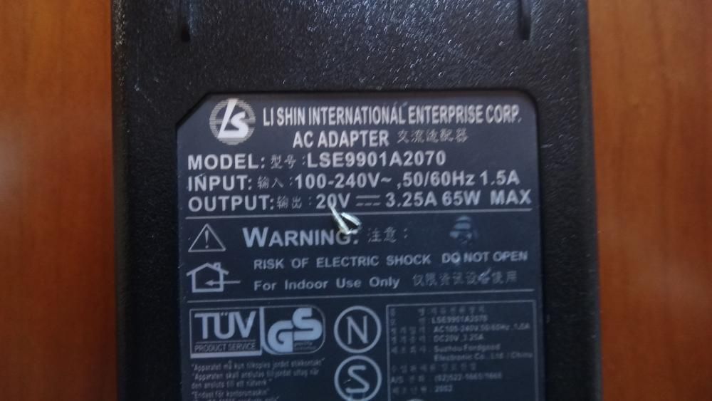 Carregador 20V 3.25A