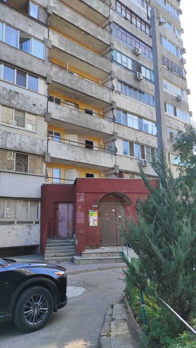 1 - комн., 40 м. кв. 8/12, ул. Калиновая, район Образцова.