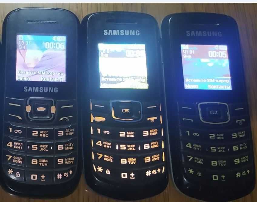 кнопочные звонилки полурабочие samsung E1200M E1080W E1080i 4 шт