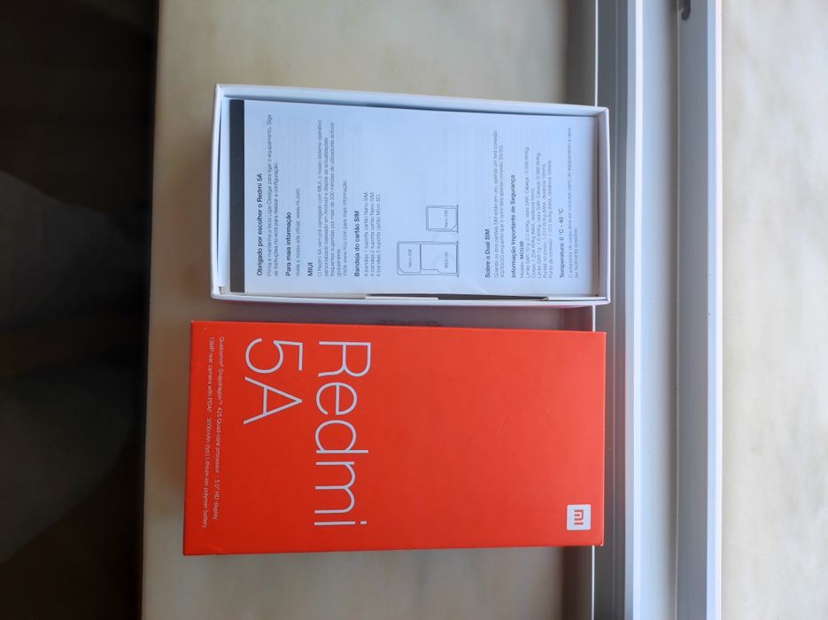 Redmi 5A antigo 16g bloqueado para uso baixo ou para peças