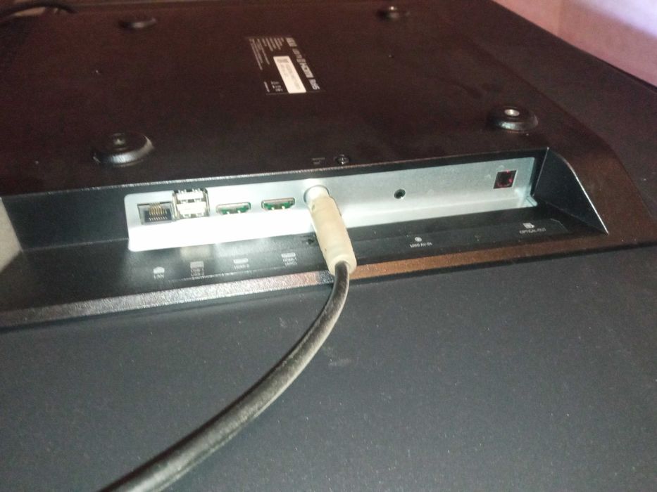 Телевизор  AKAI  TV43G21S битая матрица