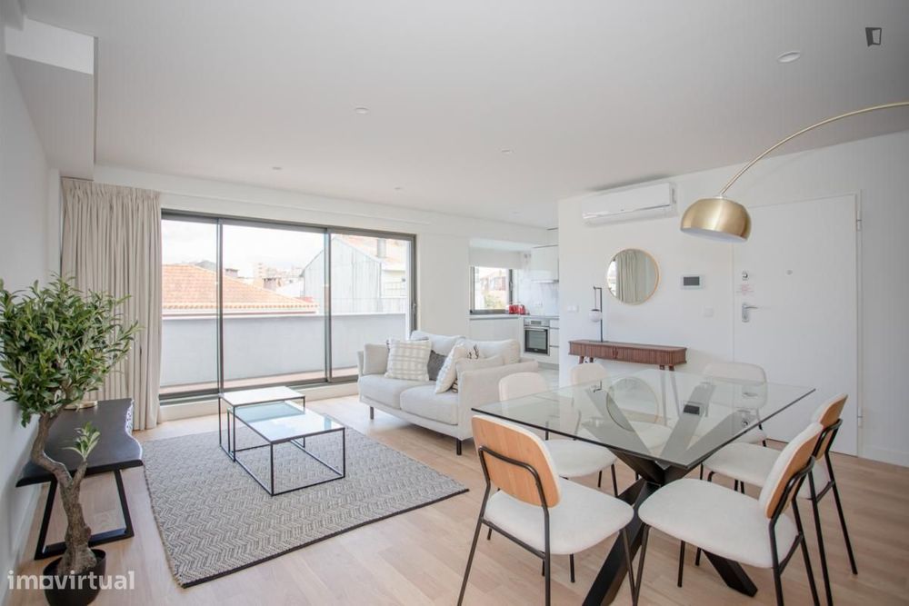 Apartamento com 3 quartos - localizado em Santo Ildefonso Porto