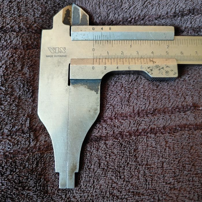 Suwmiarka analogowa