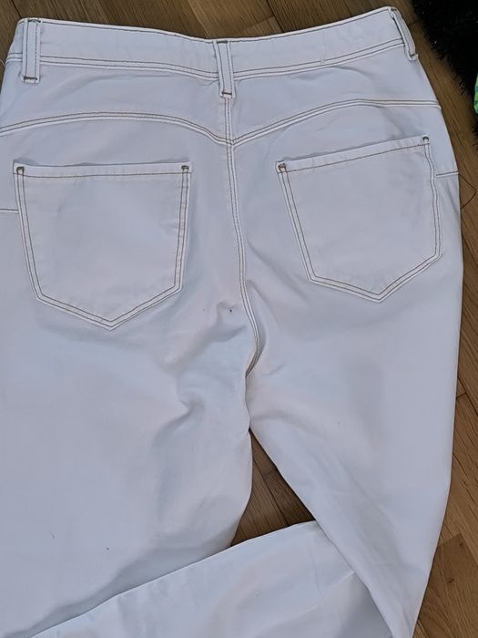 Calças Benetton tamanho 36 novos