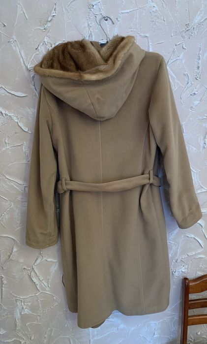 Продам пальто Max Mara