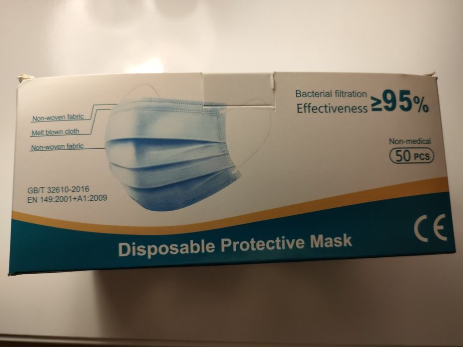 Maseczki jednorazowe 1+1