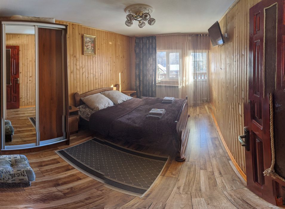 Відпочинок в Карпатах Яремче Котедж " Домашня Оселя "4-5 місць