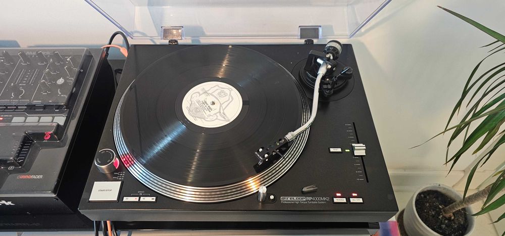 Gramofon DJ Reloop RP 4000+ Ortofon OM Pro S