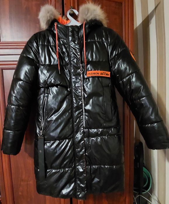 Жіноче зимове пальто