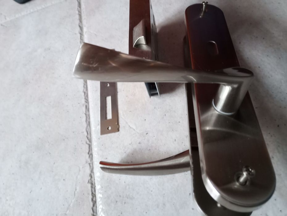 Portas madeira completas