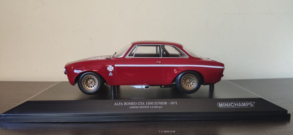 Alfa Romeo GTA 1300 Junior rok 1971 Minichamps 1/600 sztuk