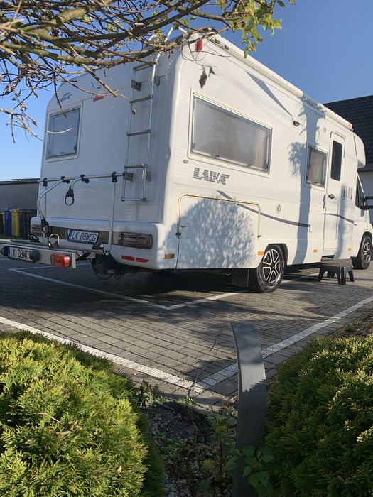 Wynajmij Kampera Laika KLIMA Duża Półintegra brak limitu km