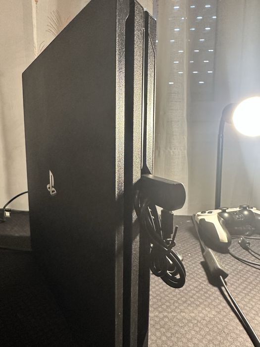 Playstation 4 Pro 1TB