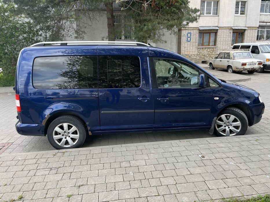 VW Caddy Maxi 2009рік оригінальний пасажир