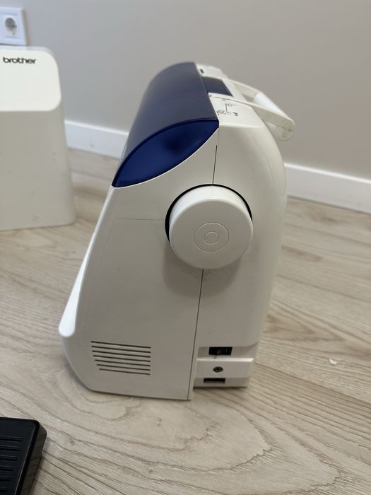 Швейная машина Brother NV 200 (Innov-is 200)