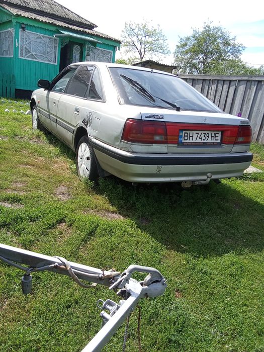 Продам автомобіль Мазда