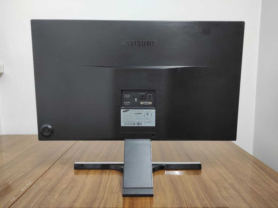 Монітор Samsung S24D590PL