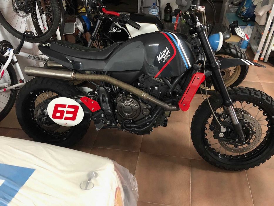 Moto Yamaha XSR700