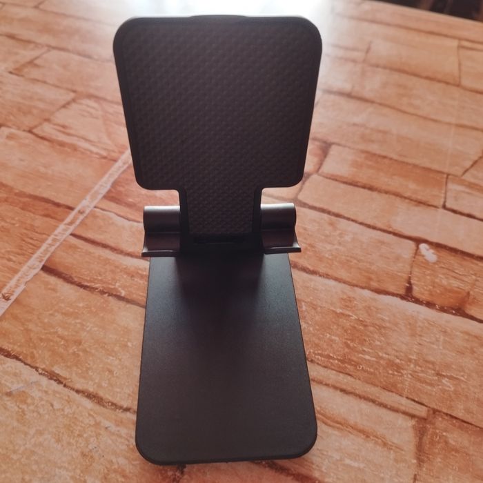 Stojak na telefon, pad.ps3 i ps4  itp