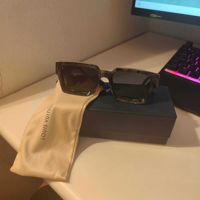 Louis Vuitton 1.1 millionaires sunglasses gris marble