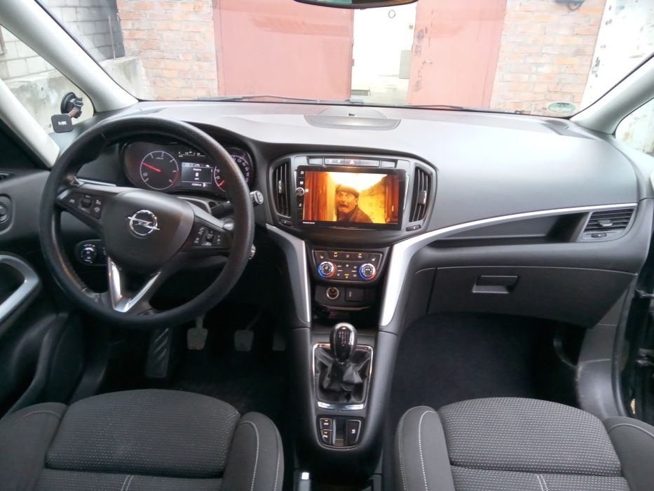 Продам Opel Zafira 2017, 2.0