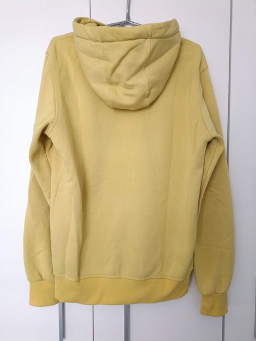 Żółta bluza z kapturem (hoodie)