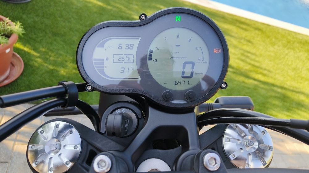 Benelli Leoncino 500