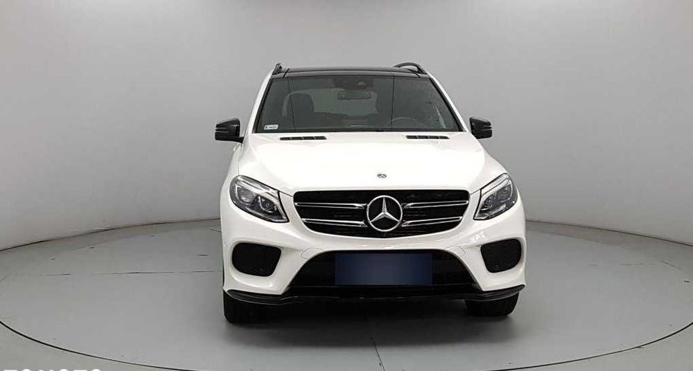 Auto do ślubu Mercedes GLE, E-klasa, BMW E38
