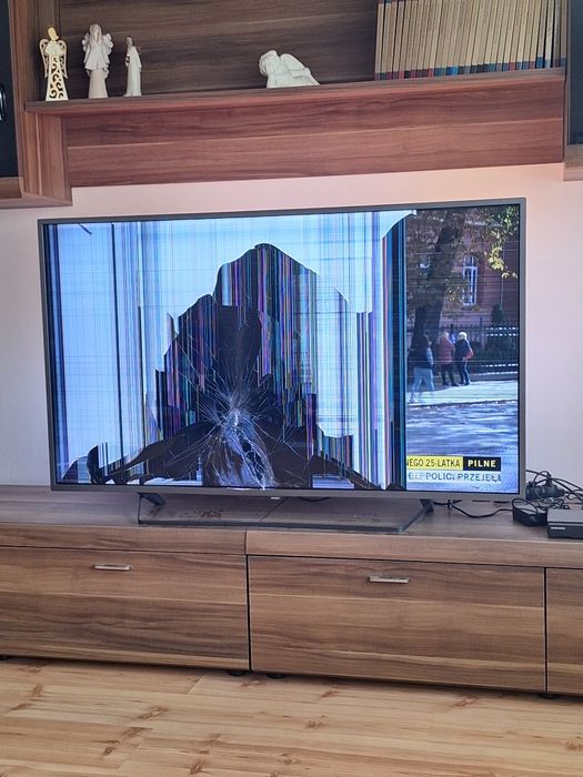 Telewizor uszkodzony  philips 55 cali.