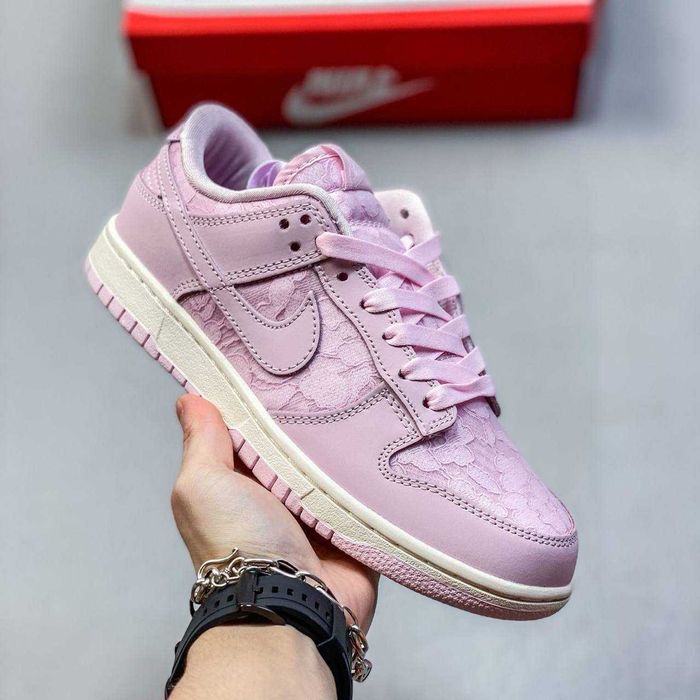 Кросівки Nike Dunk Regal Pink low / найк данк лоу рожеві кросівочки