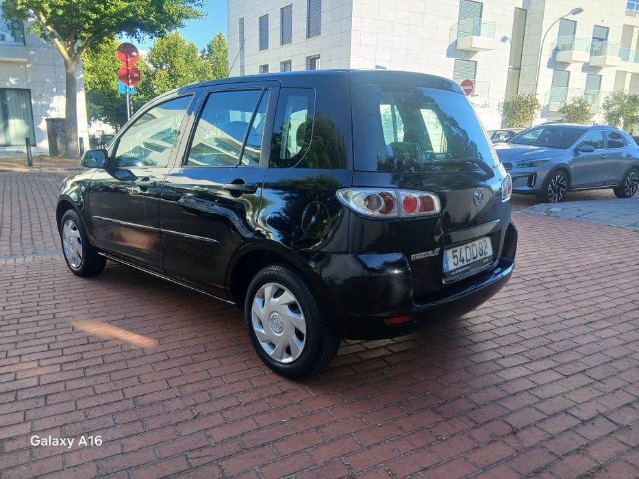 MAZDA 2  1.3 com apenas 120.000km