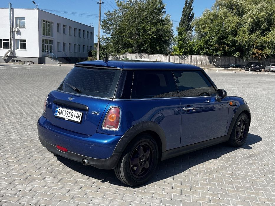 Mini one 2007 рік