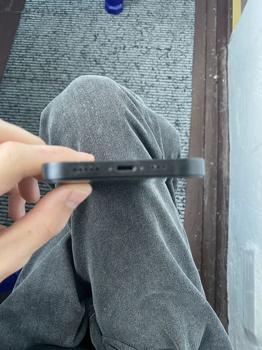 Продам айфон 12 128gb