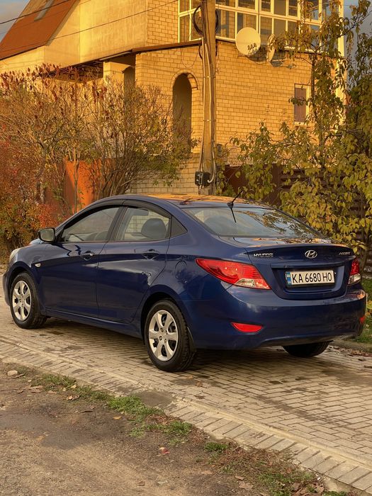 Hyundai accent 2013 год 1.4 бензин автомат