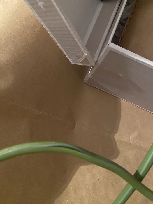 Flores artificiais. Decoração. Muito bom estado.