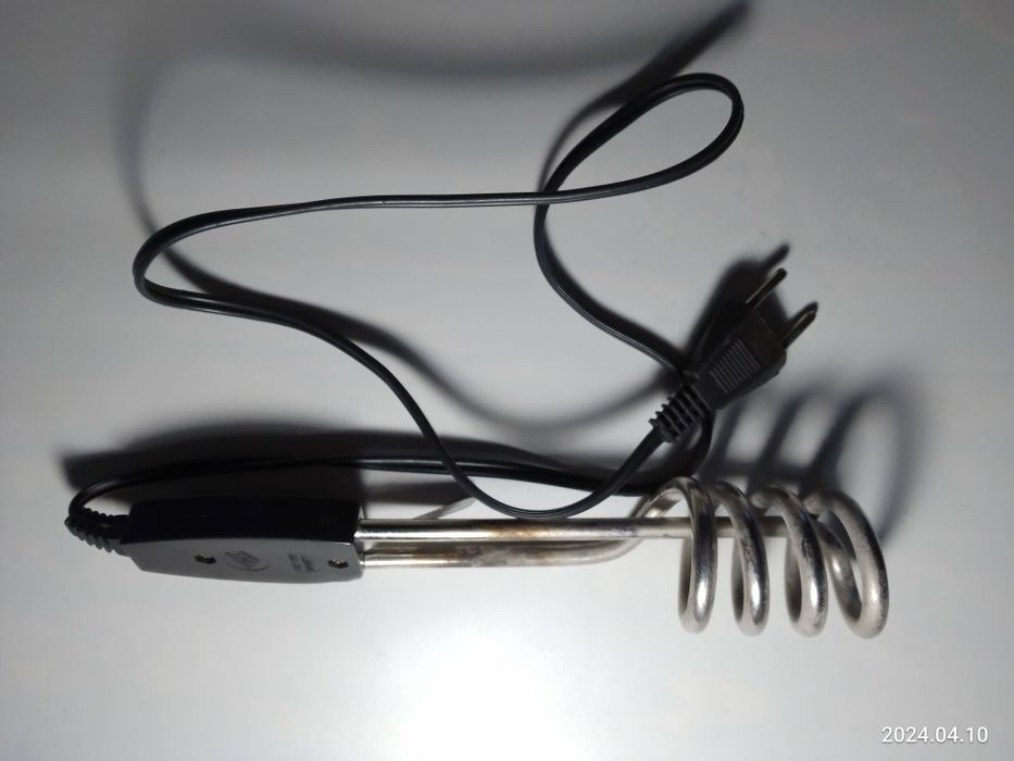 Кипятильник бытовой 1000 вт средний для воды