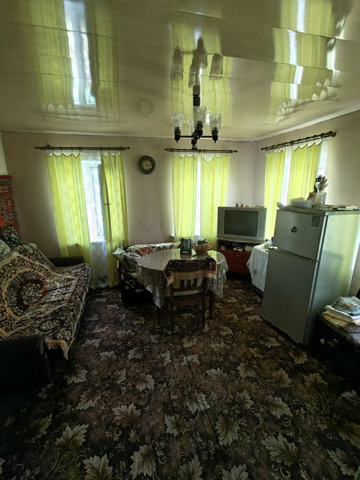 Продаж 2 поверхового будинку