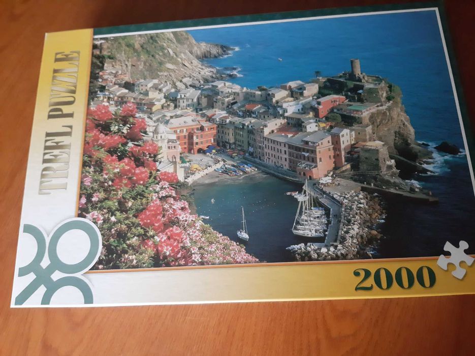 Puzzle 2000 Trefl