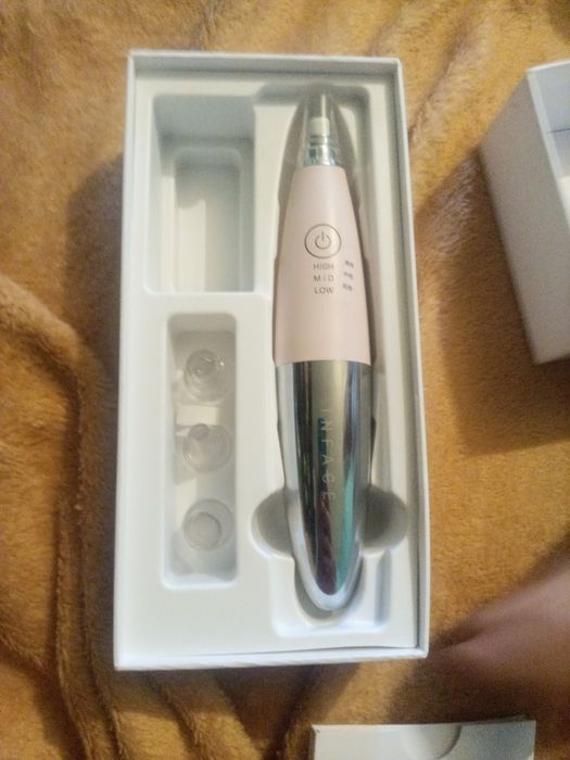 Продам обменяю вакуумное устройство для очистки лица