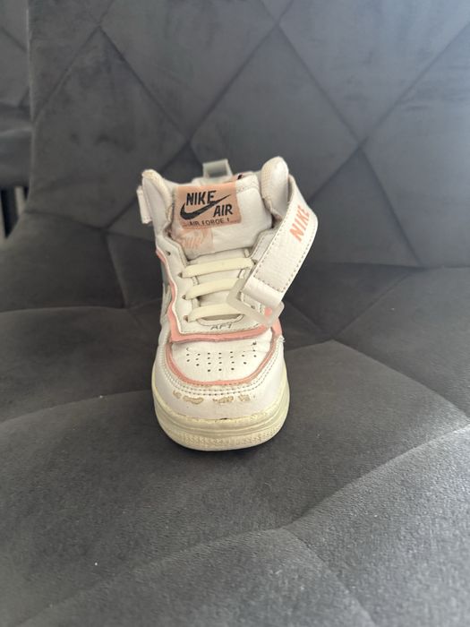 Кросівки для дівчинки