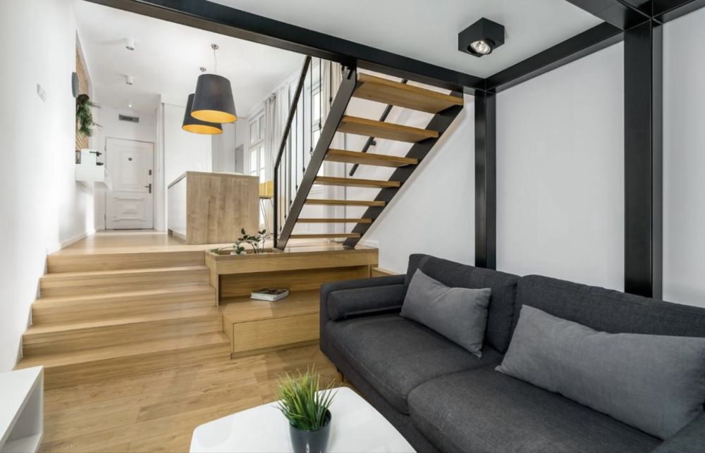 RezerwacjaKawalerka z antresolą i balkonem w centrum Poznania,