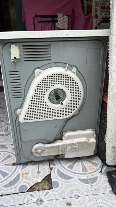 Máquina de secar roupa Zanussi para peças
