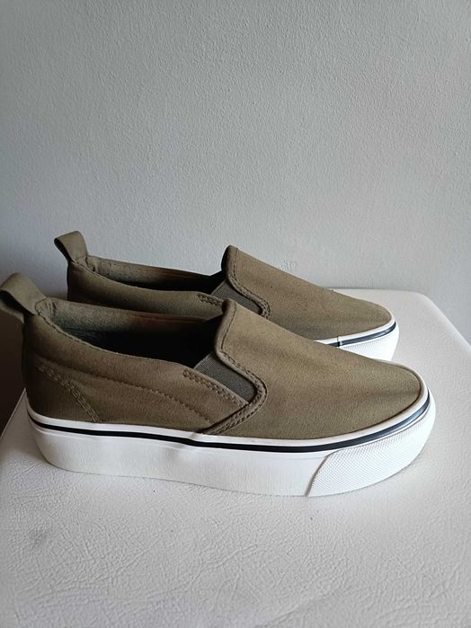 Sapatilhas verde tropa novas