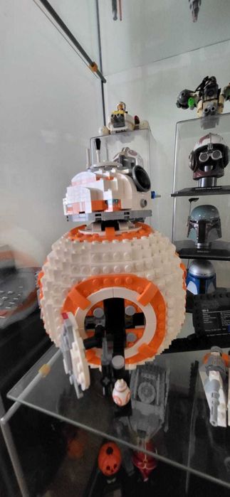 Vendo Sets de Lego Star Wars (Montados) e Capacetes Coleção P.Agostini